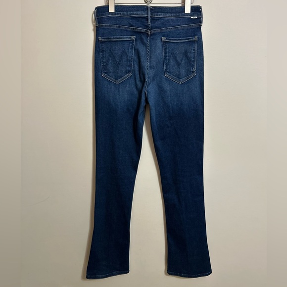 ⭐️Mother High Waisted Runaway Stretch Jeans in Change Is In The Air⭐️ - Picture 6 of 10